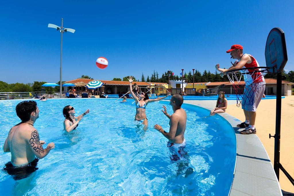 Mobile Homes Premium Vista Mare Park Umag By Camp4You Exteriér fotografie