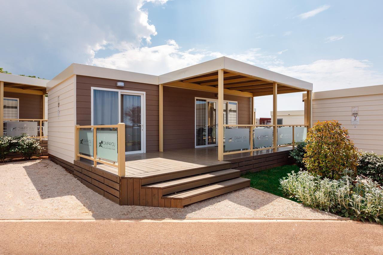 Mobile Homes Premium Vista Mare Park Umag By Camp4You Exteriér fotografie